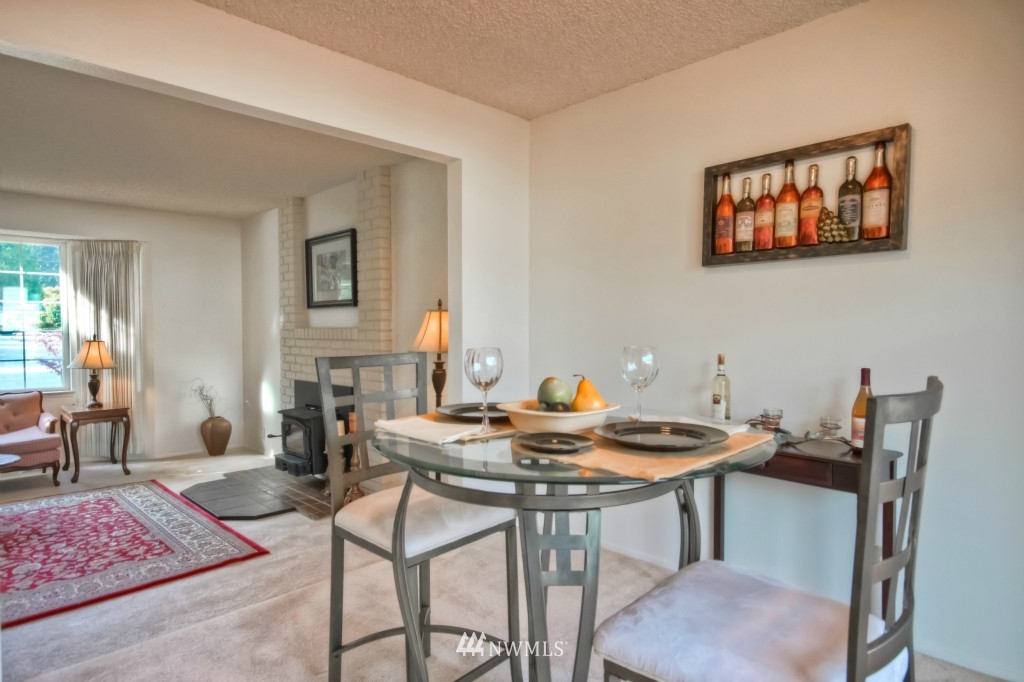 807 15th Street Southwest Edmonds, WA 98020 - Photo 6 of 15 Gallery Image 6