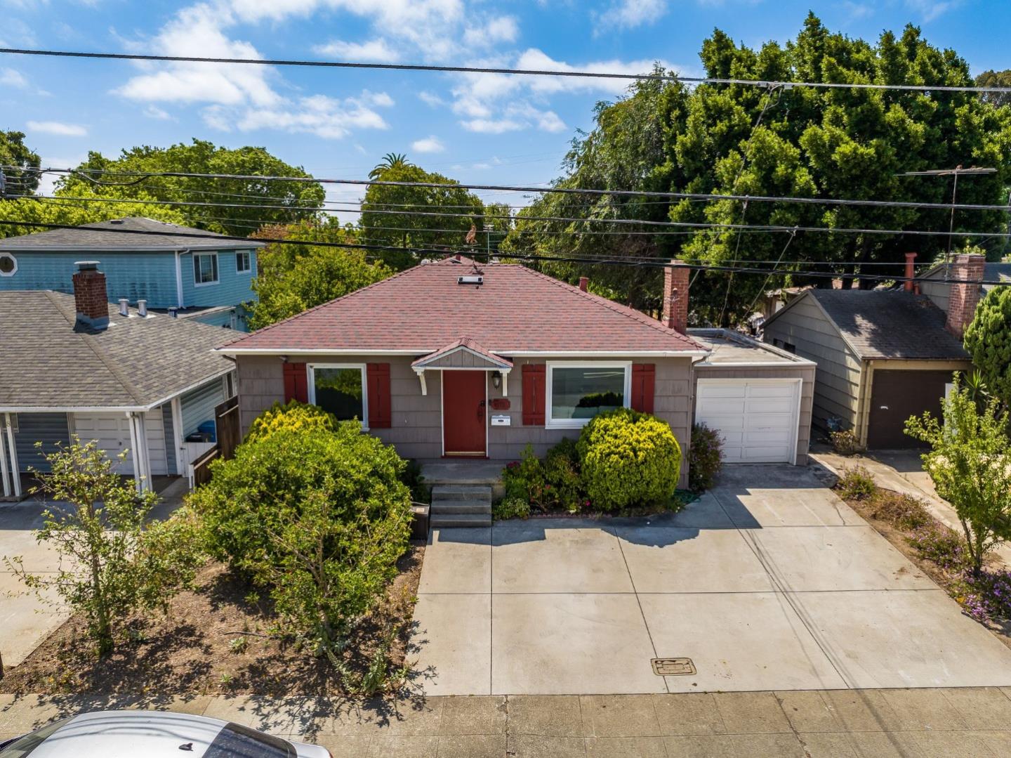 82 East Hillsdale Blvd  