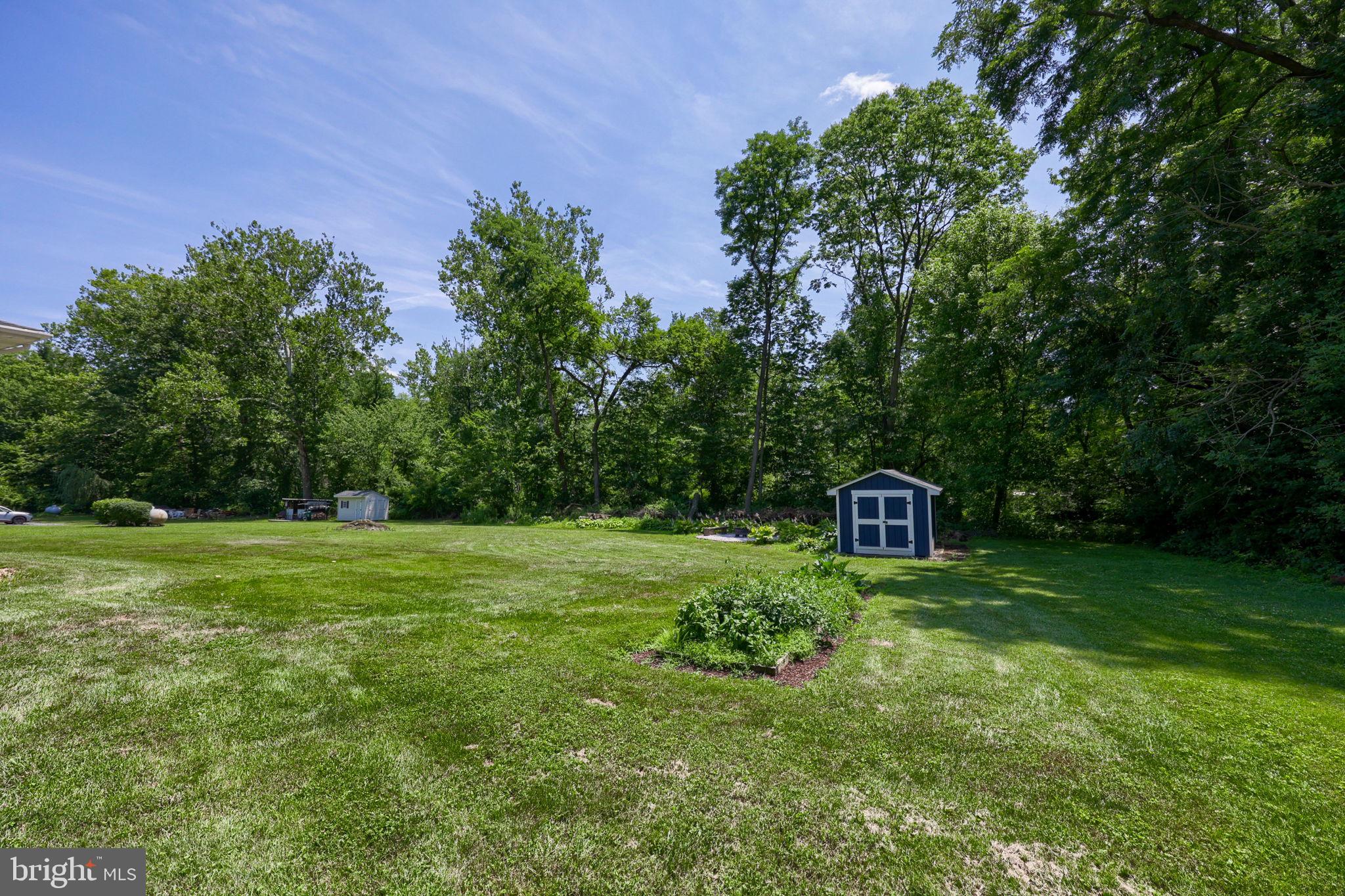 3356 Turnpike Road Elizabethtown, PA 17022 - Photo 50 of 52 Spacious green oasis with a shed.
