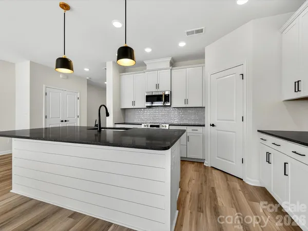 $429,000 | 210 Quartz Hl Way, Waxhaw, NC 28173