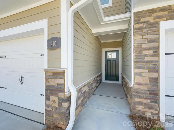 $429,000 | 210 Quartz Hl Way, Waxhaw, NC 28173