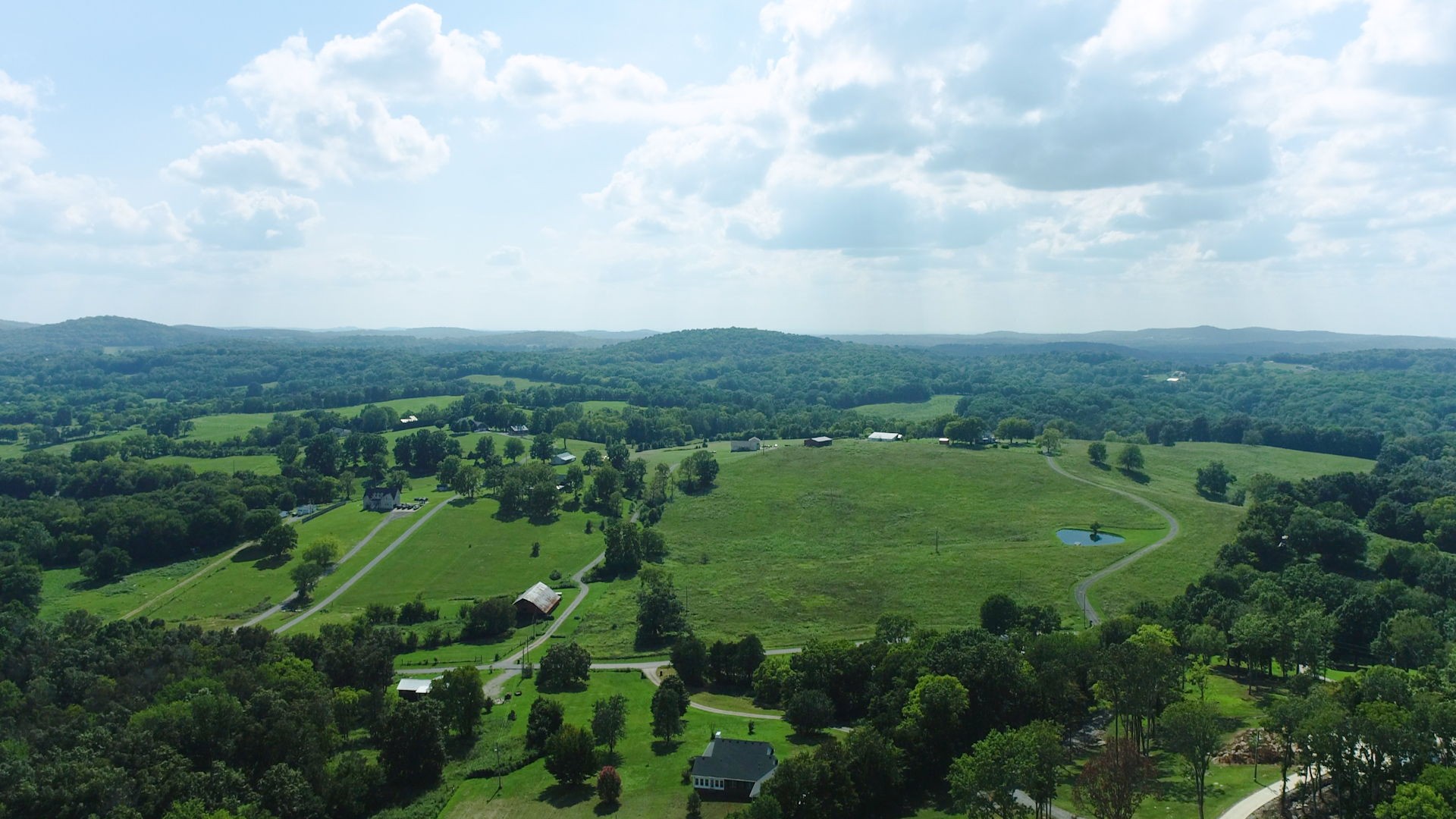1985 Linwood Road Watertown, TN 37184 - Photo 28 of 57 aerial view of a city