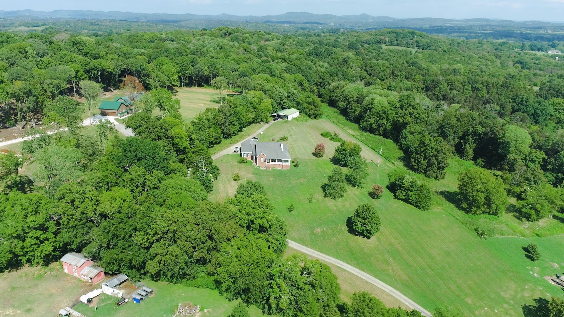 1985 Linwood Road Watertown, TN 37184 - Photo 29 of 57 an aerial view of a yard