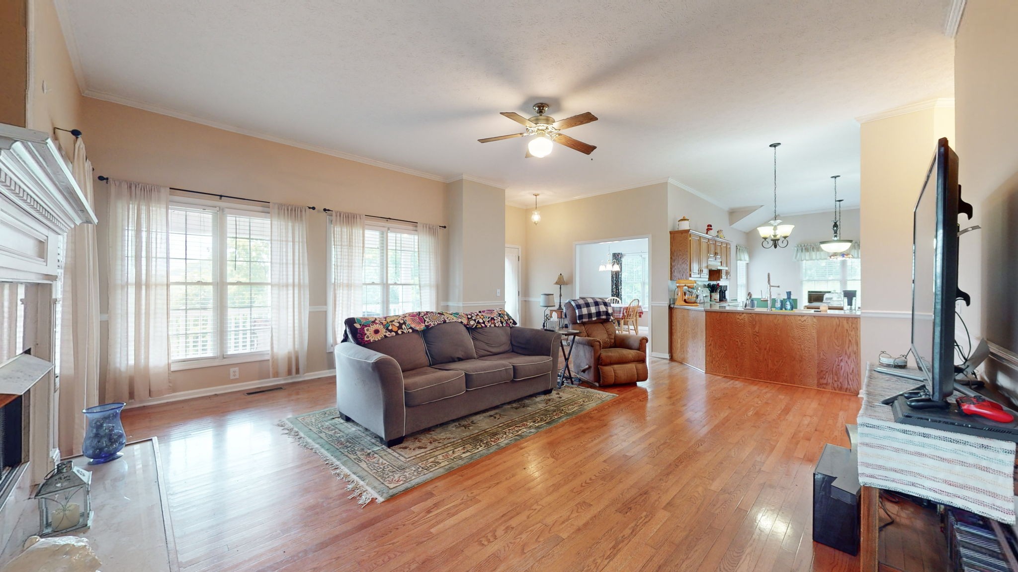 1985 Linwood Road Watertown, TN 37184 - Photo 36 of 57 a living room with furniture and a flat screen tv