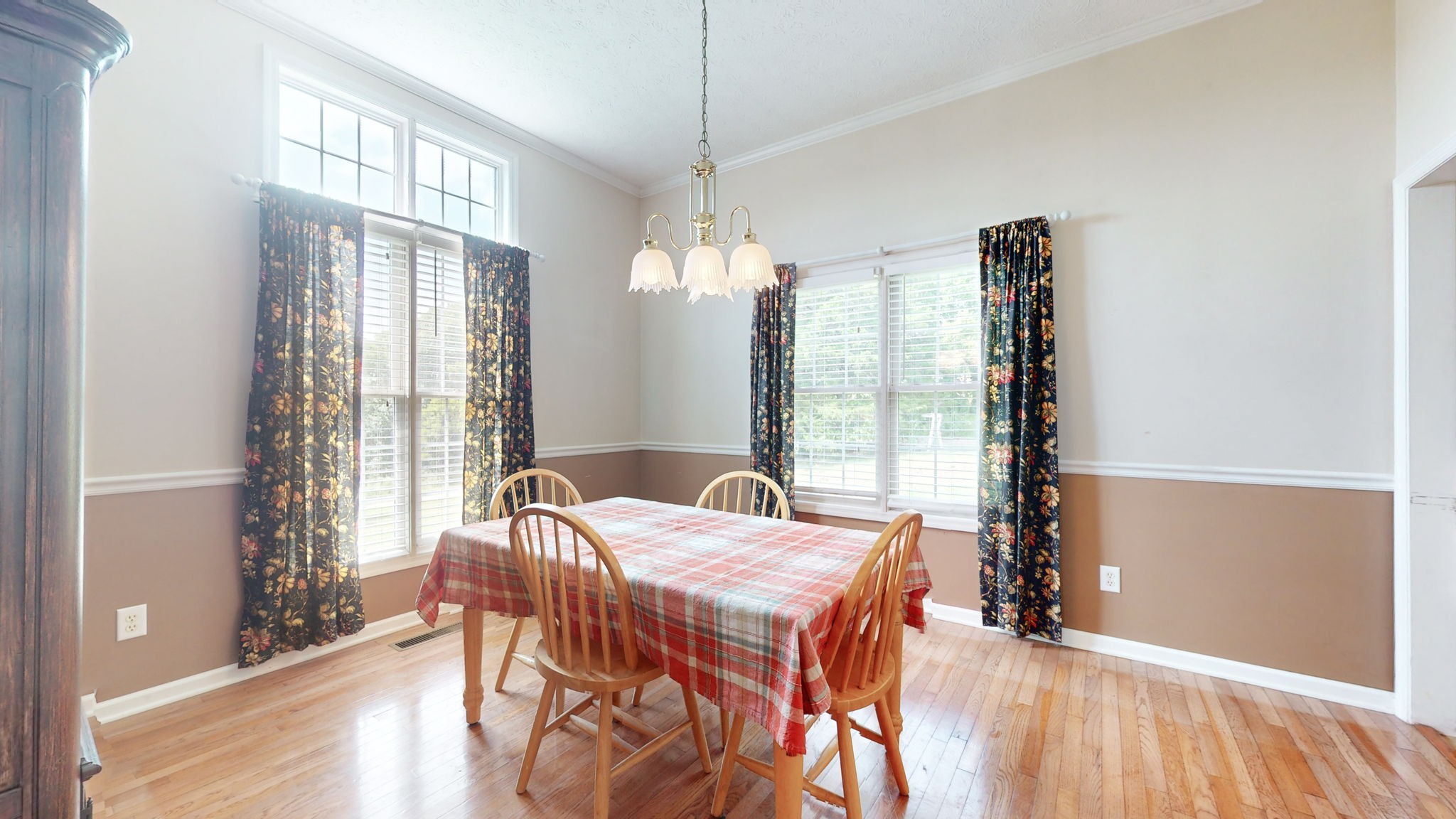 1985 Linwood Road Watertown, TN 37184 - Photo 43 of 57 a dining room with furniture and window
