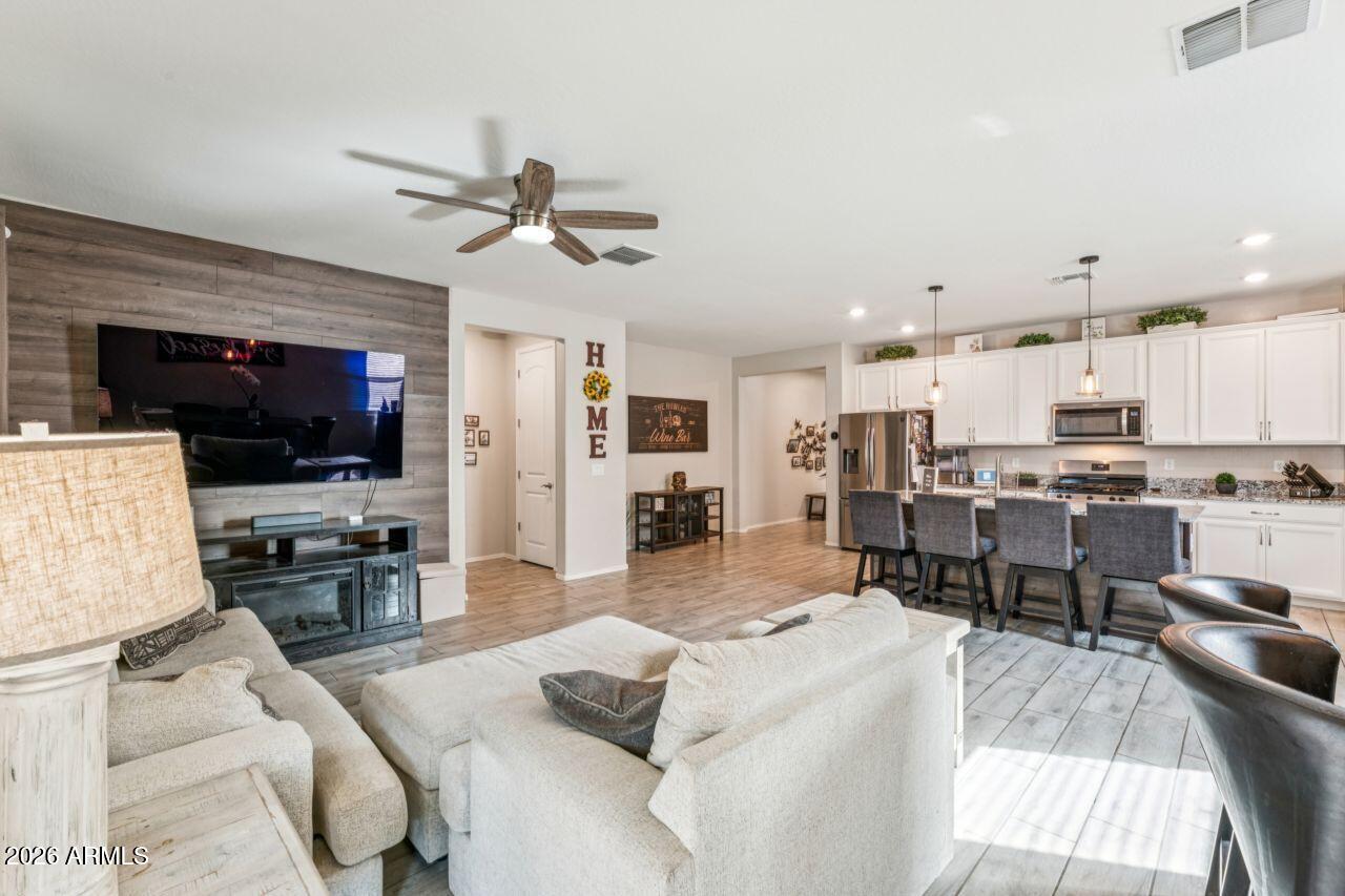 4748 South Riata Street Gilbert, AZ 85297 - Photo 25 of 58 27