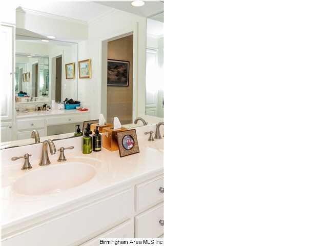 4341 Caldwell Mill Road Birmingham, AL 35243 - Photo 17 of 32