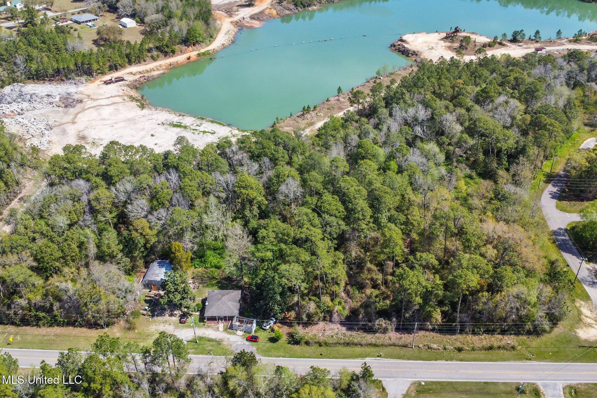 Hudson Krohn Road Biloxi, MS 39532 - Photo 3 of 5 203
