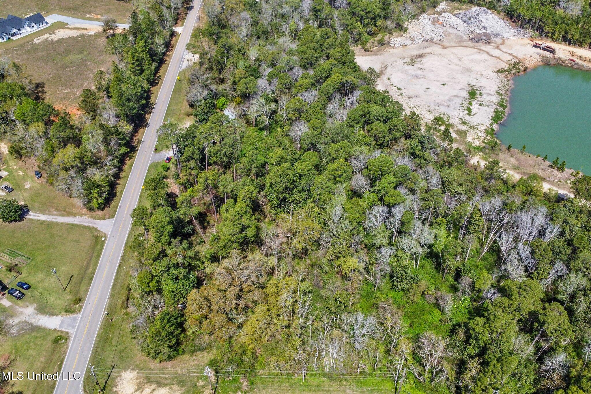 Hudson Krohn Road Biloxi, MS 39532 - Photo 5 of 5 205