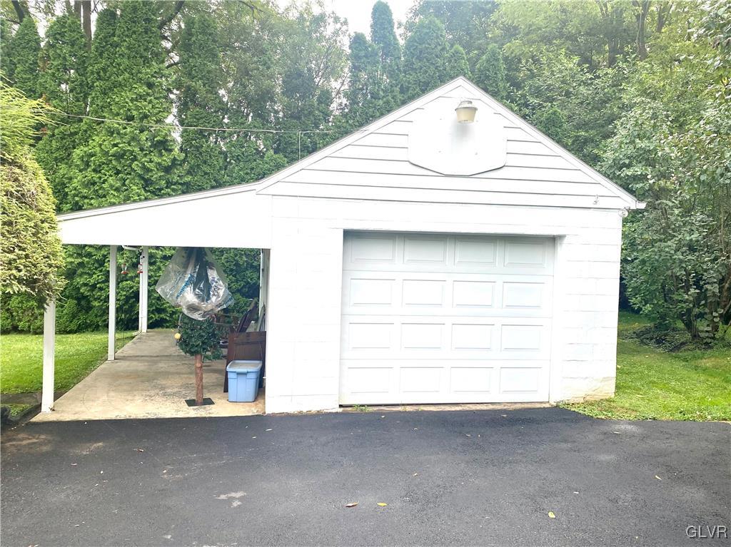 4873 Vera Cruz Road Emmaus, PA 18049 - Photo 2 of 12 Gallery Image 2