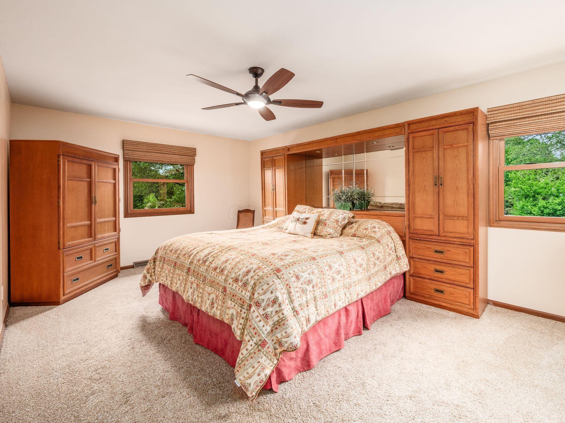 4159 Rowanne Road Columbus, OH 43214 - Photo 20 of 47 Owner's suite view one- o