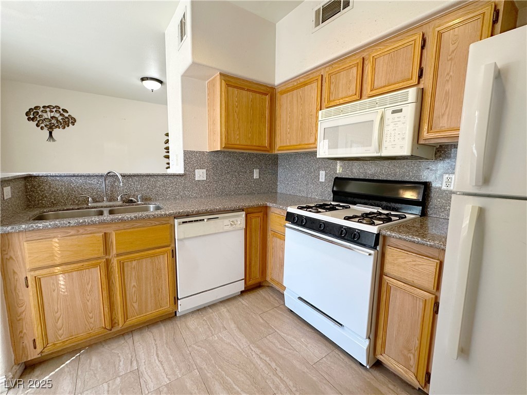 9050 West Warm Springs Road, Unit 1125 Las Vegas, NV 89148 - Photo 8 of 17