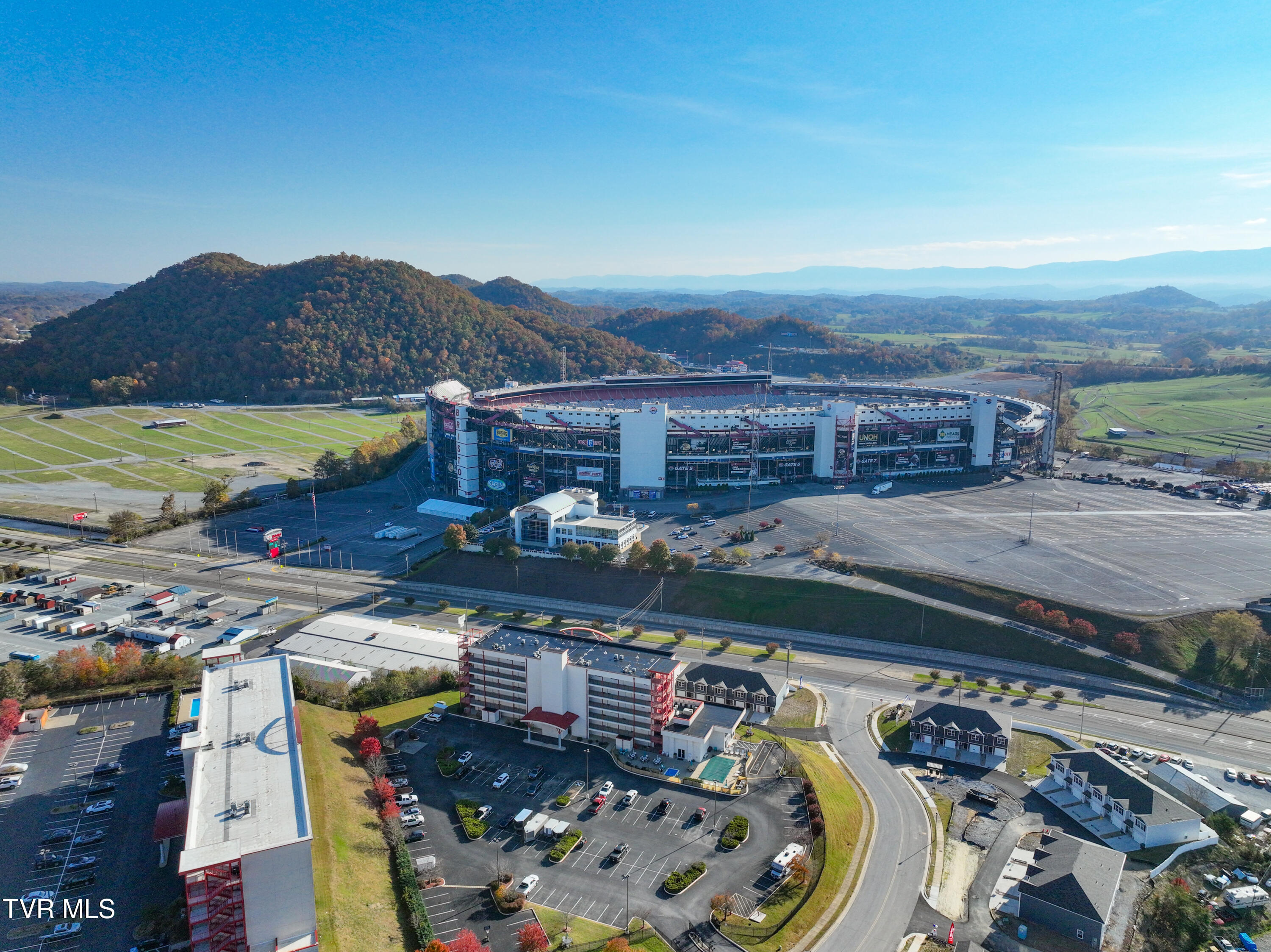 120 Raceday Center Drive, Unit 602 Bristol, TN 37620 - Photo 36 of 39 120 Raceday Drone DD-14