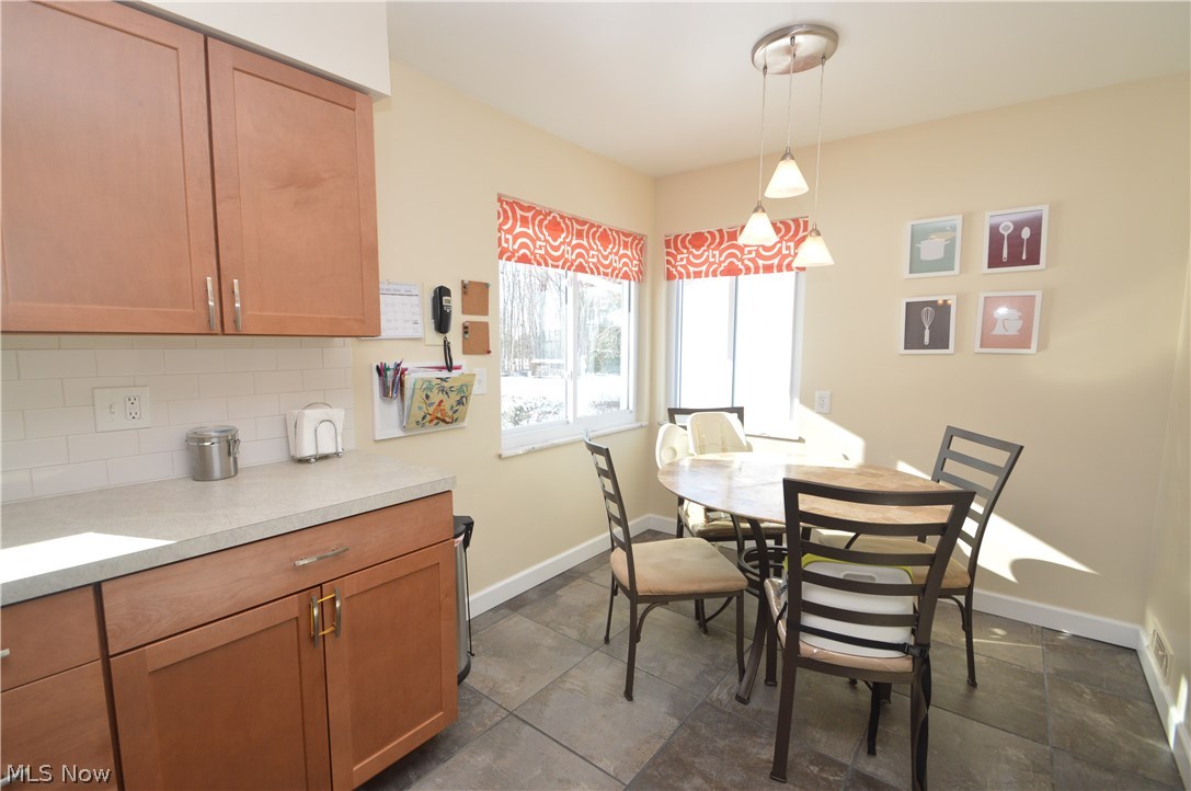 7698 Ragall Parkway Cleveland, OH 44130 - Photo 8 of 27 Gallery Image 8
