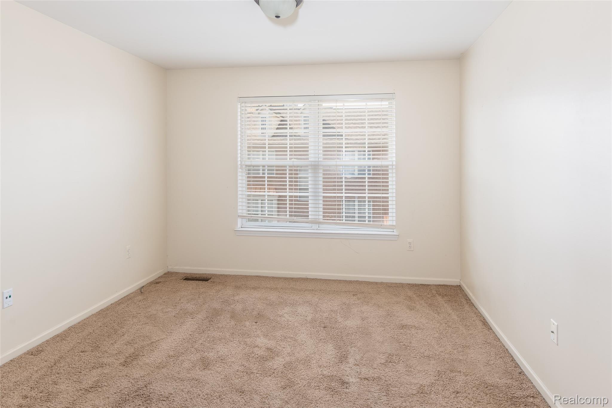 20242 Rodeo Court Southfield, MI 48075 - Photo 19 of 34 Rodeo-20.jpg