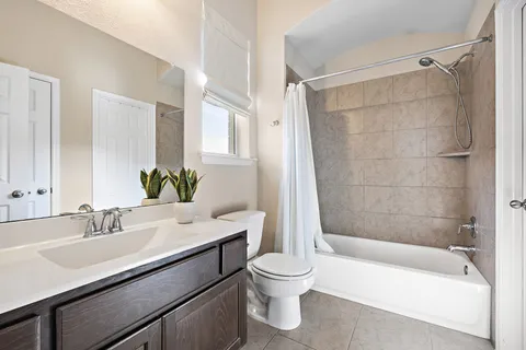 $635,000 | 405 Miracle Rose Way, Liberty Hill, TX 78642