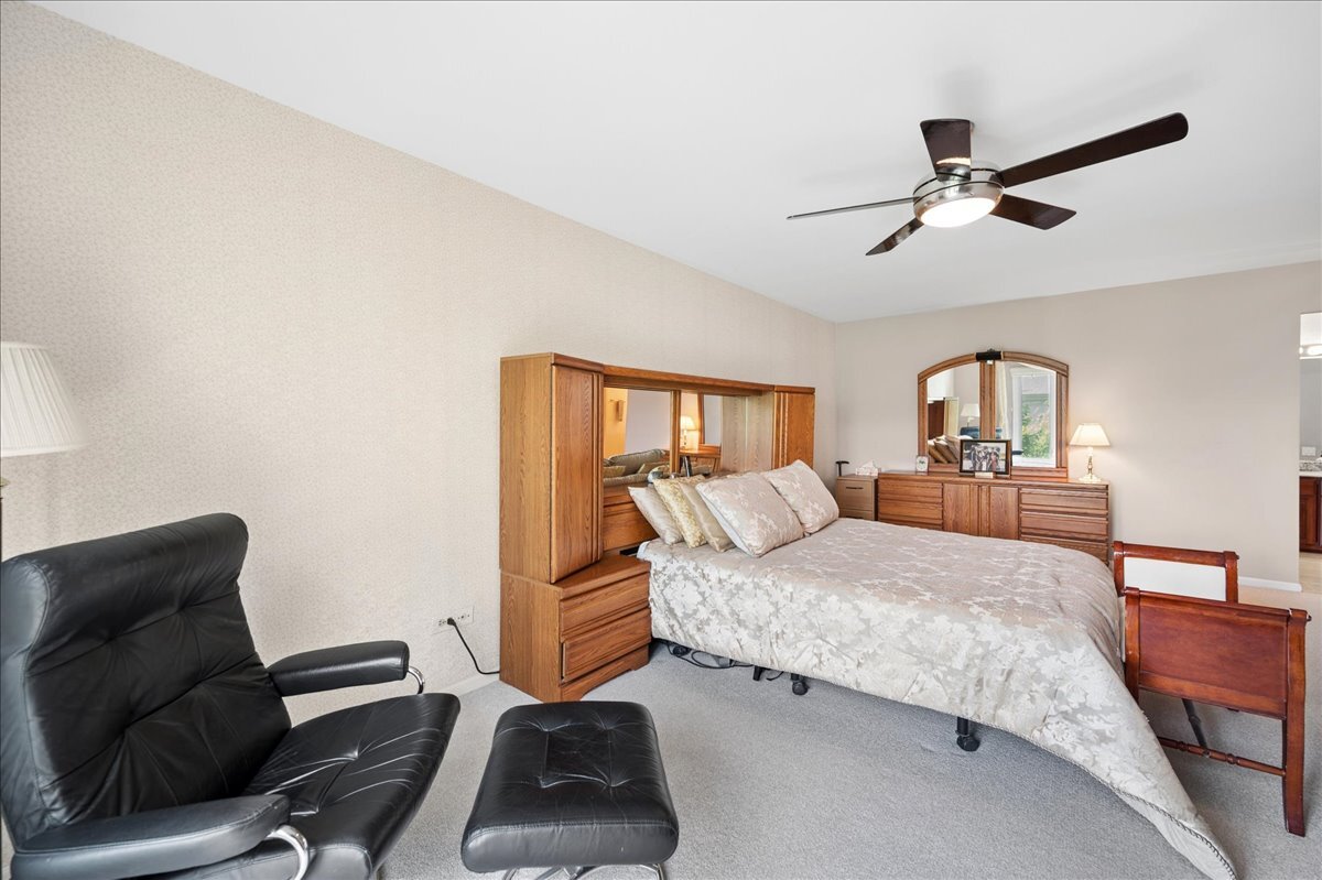3741 Mission Hills Road, Unit 201 Northbrook, IL 60062 - Photo 19 of 26