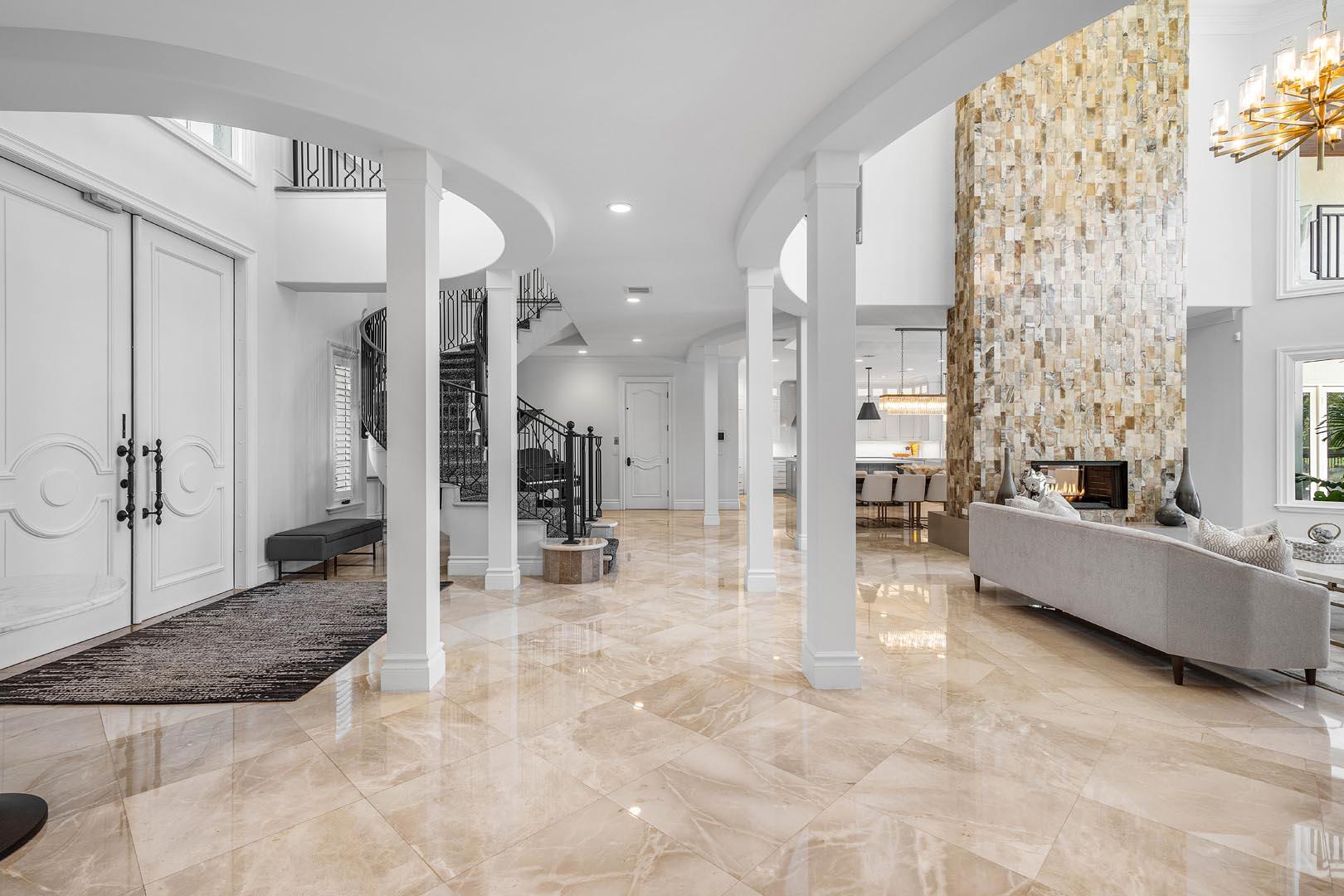 121 Royal Palm Way Boca Raton, FL 33432 - Photo 6 of 76 121_Royal_Palm_Way_06
