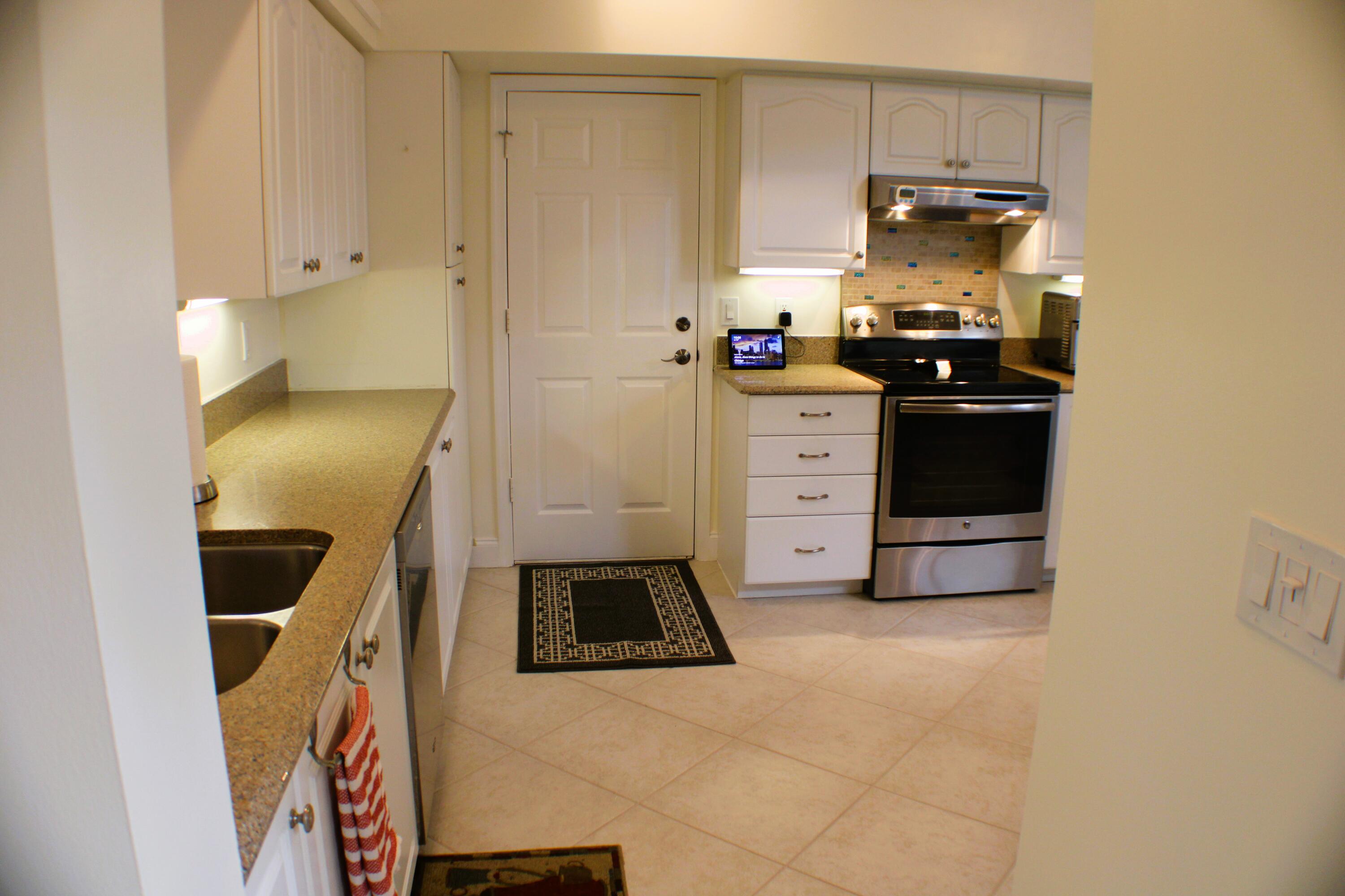5159 Elpine Way Riviera Beach, FL 33418 - Photo 9 of 70 IMG_0527