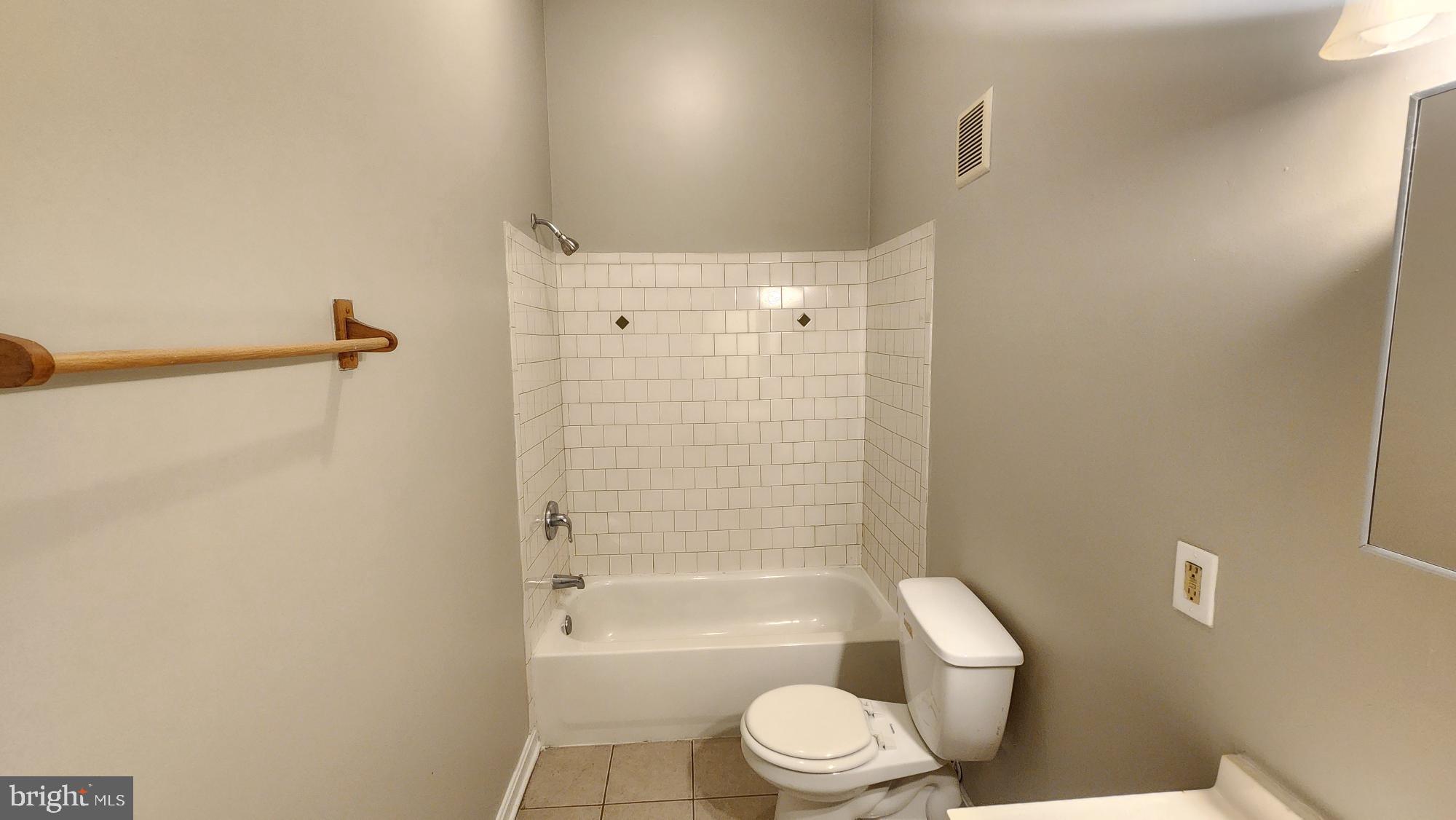 1918 McCulloh Street, Unit 2 Baltimore, MD 21217 - Photo 11 of 12