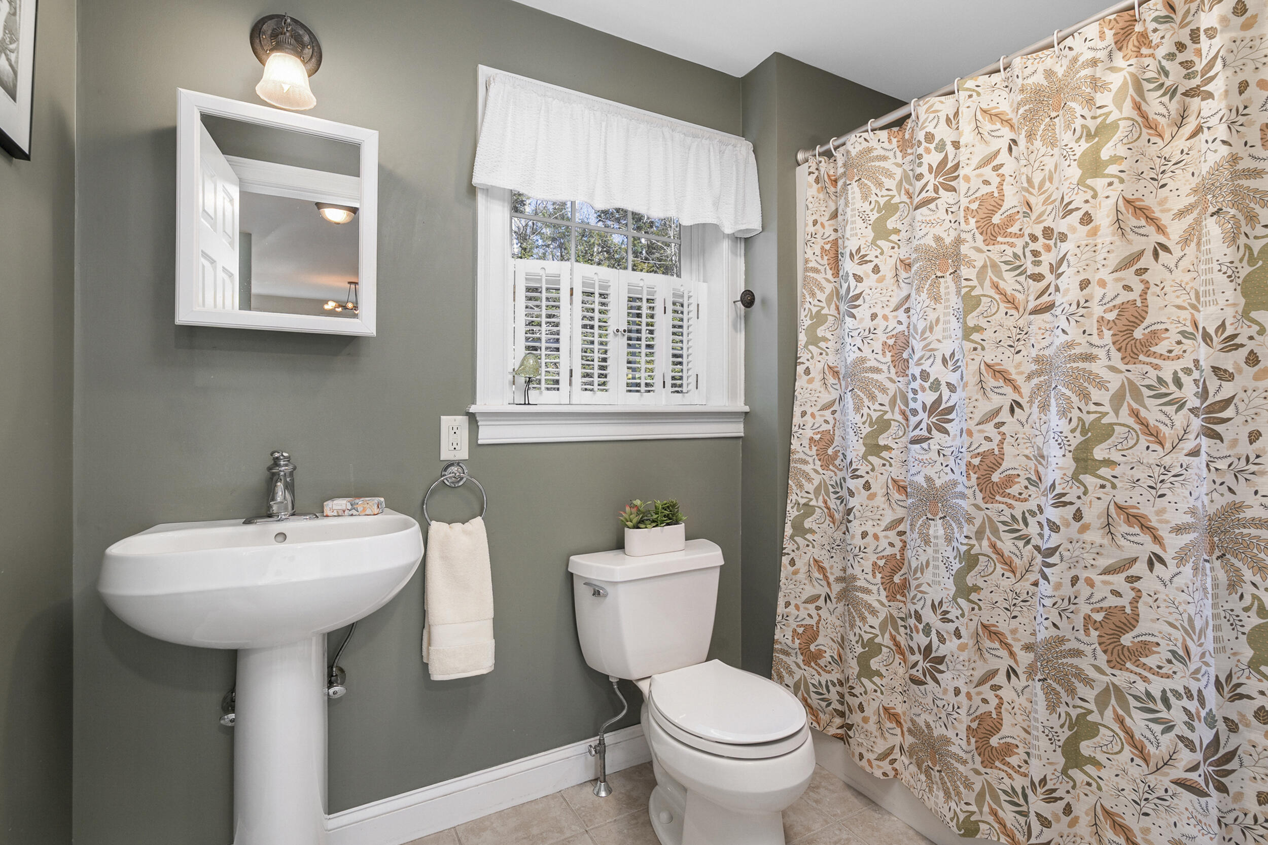 21 Stonewall Drive Cumberland, ME 04021 - Photo 18 of 36 22_21stonewall-15