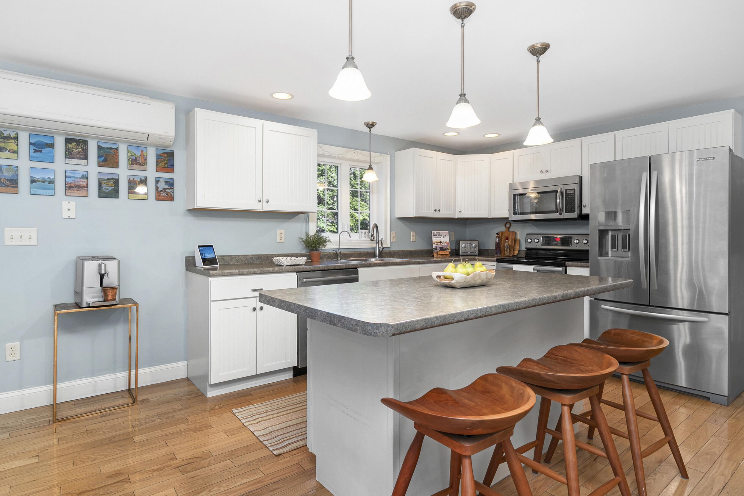 21 Stonewall Drive Cumberland, ME 04021 - Photo 3 of 36 8_21stonewall-1