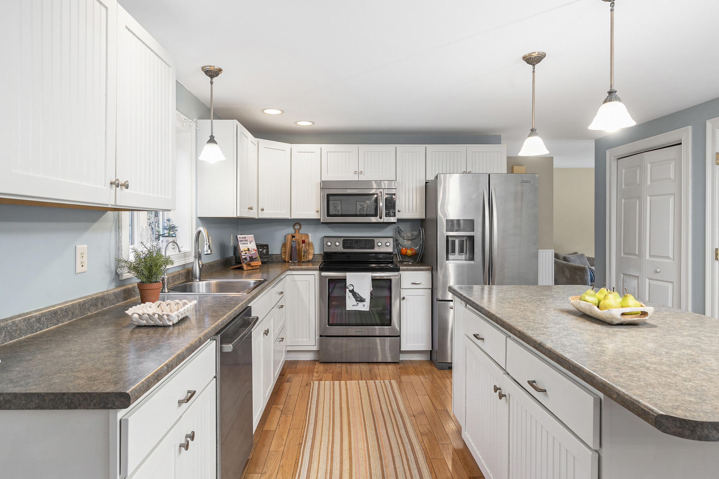 21 Stonewall Drive Cumberland, ME 04021 - Photo 4 of 36 9_21stonewall-2