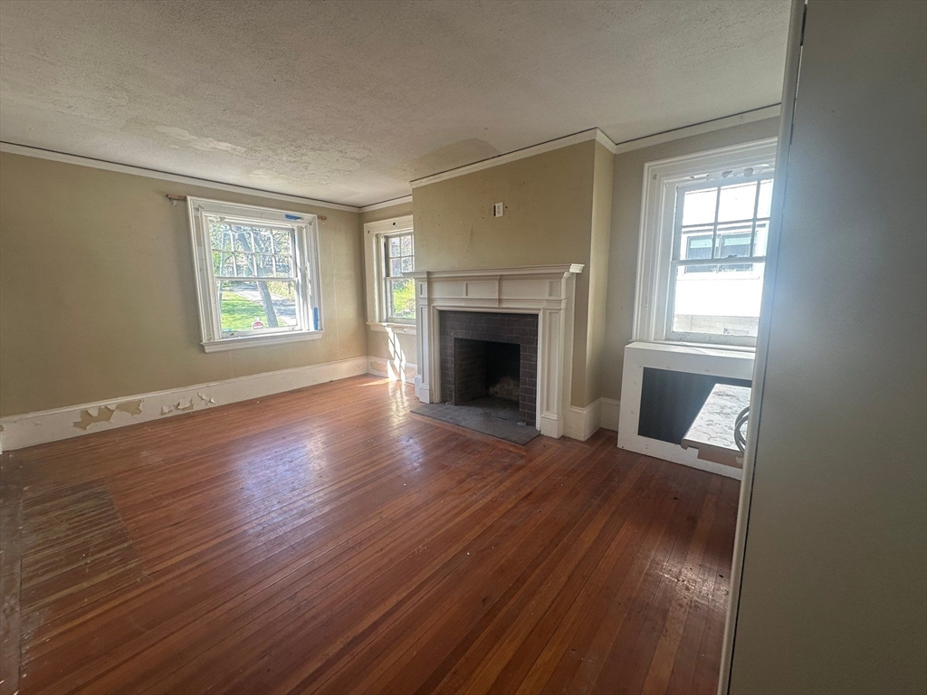 91-93 Mulberry Street Springfield, MA 01105 - Photo 11 of 40 Gallery Image 11