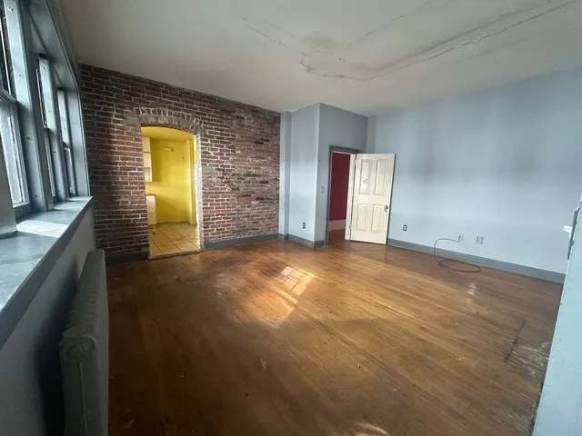 $299,900 | 91-93 Mulberry Street, Springfield, MA 01105