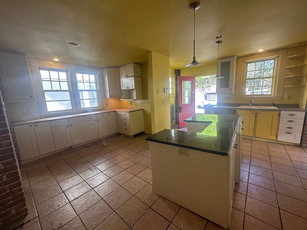 91-93 Mulberry Street Springfield, MA 01105 - Photo 21 of 40 Gallery Image 21