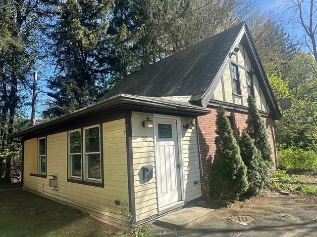 $299,900 | 91-93 Mulberry Street, Springfield, MA 01105