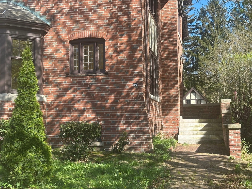 91-93 Mulberry Street Springfield, MA 01105 - Photo 32 of 40 Gallery Image 32