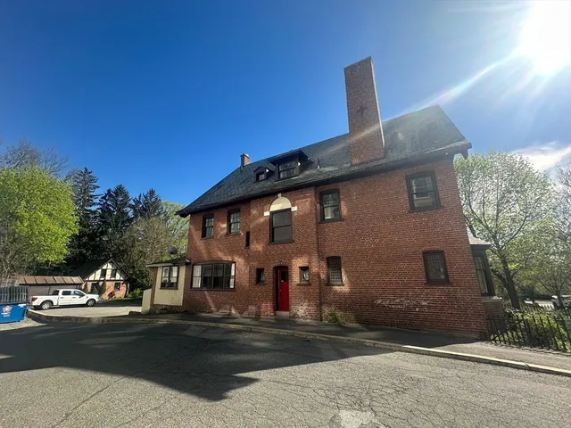 $299,900 | 91-93 Mulberry Street, Springfield, MA 01105