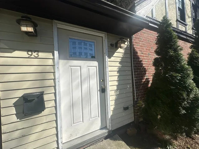$299,900 | 91-93 Mulberry Street, Springfield, MA 01105