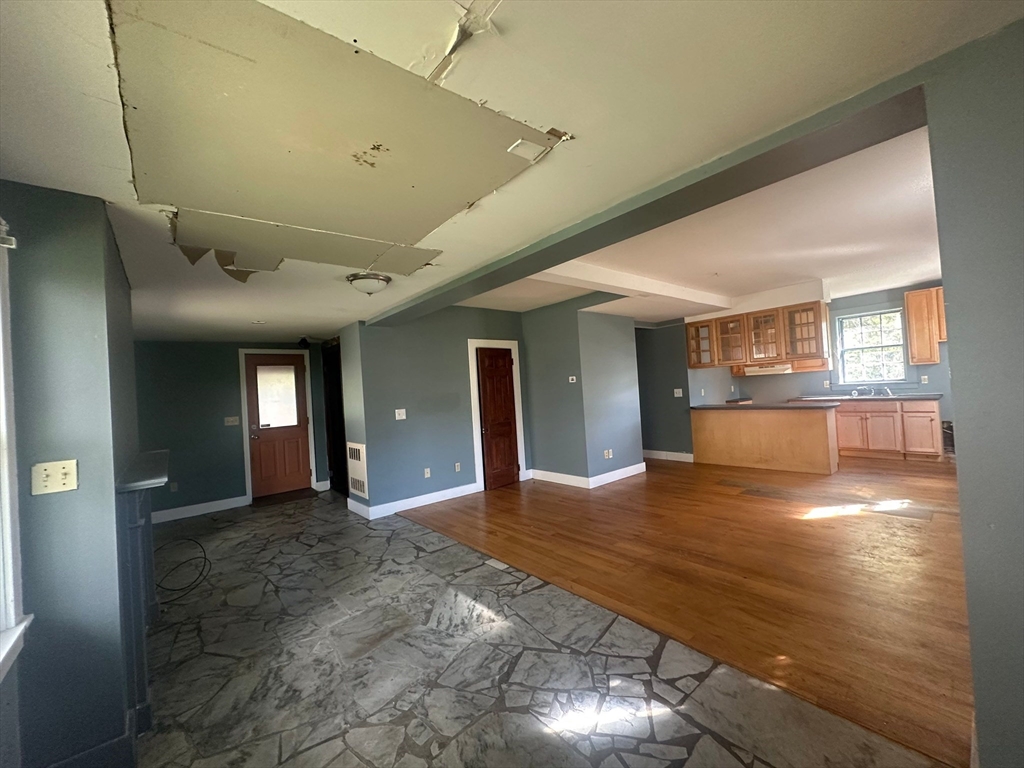 91-93 Mulberry Street Springfield, MA 01105 - Photo 36 of 40 Gallery Image 36