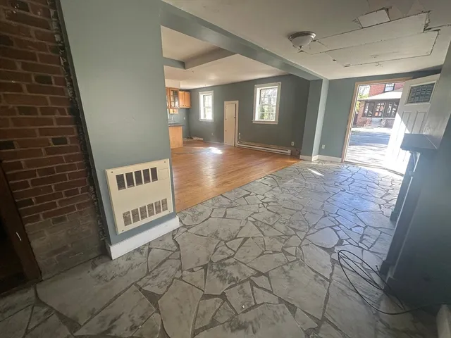 $299,900 | 91-93 Mulberry Street, Springfield, MA 01105