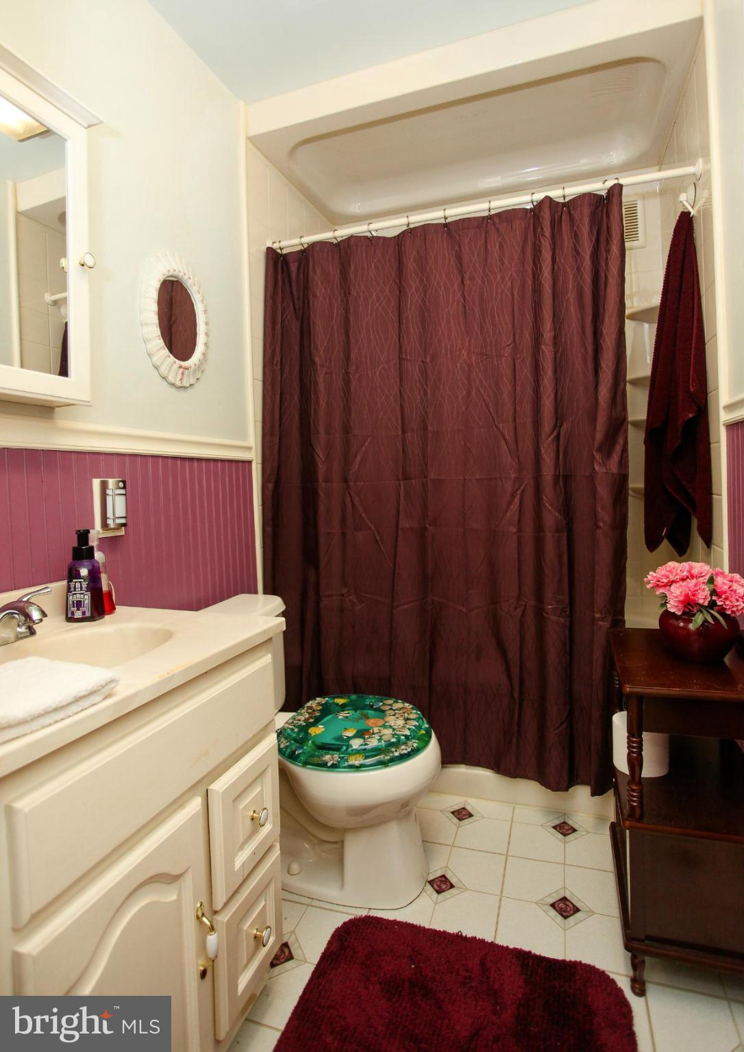 1709 Burnham Road Baltimore, MD 21222 - Photo 15 of 28 Bath (Master)