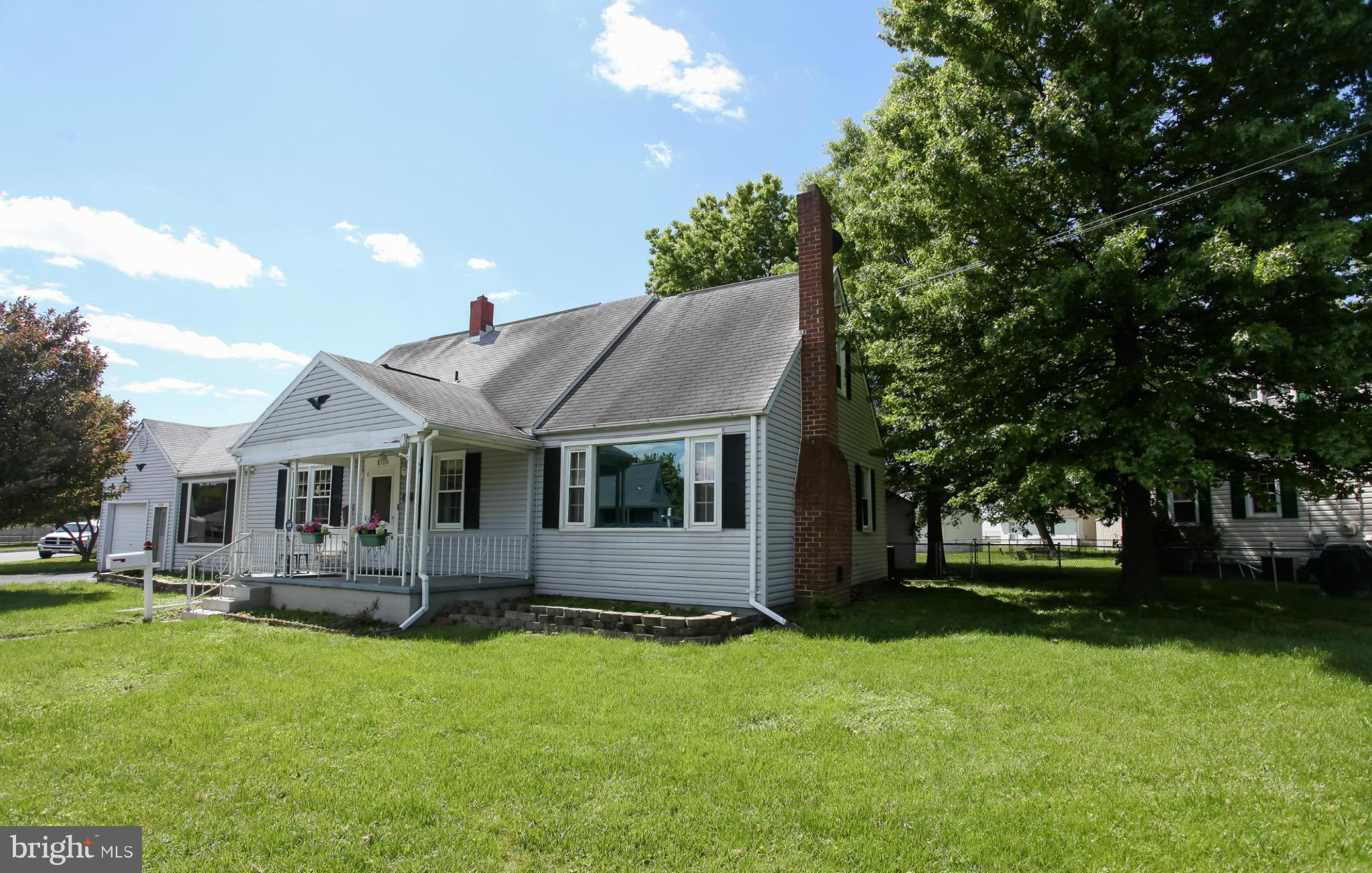 1709 Burnham Road Baltimore, MD 21222 - Photo 4 of 28 Exterior (Front)