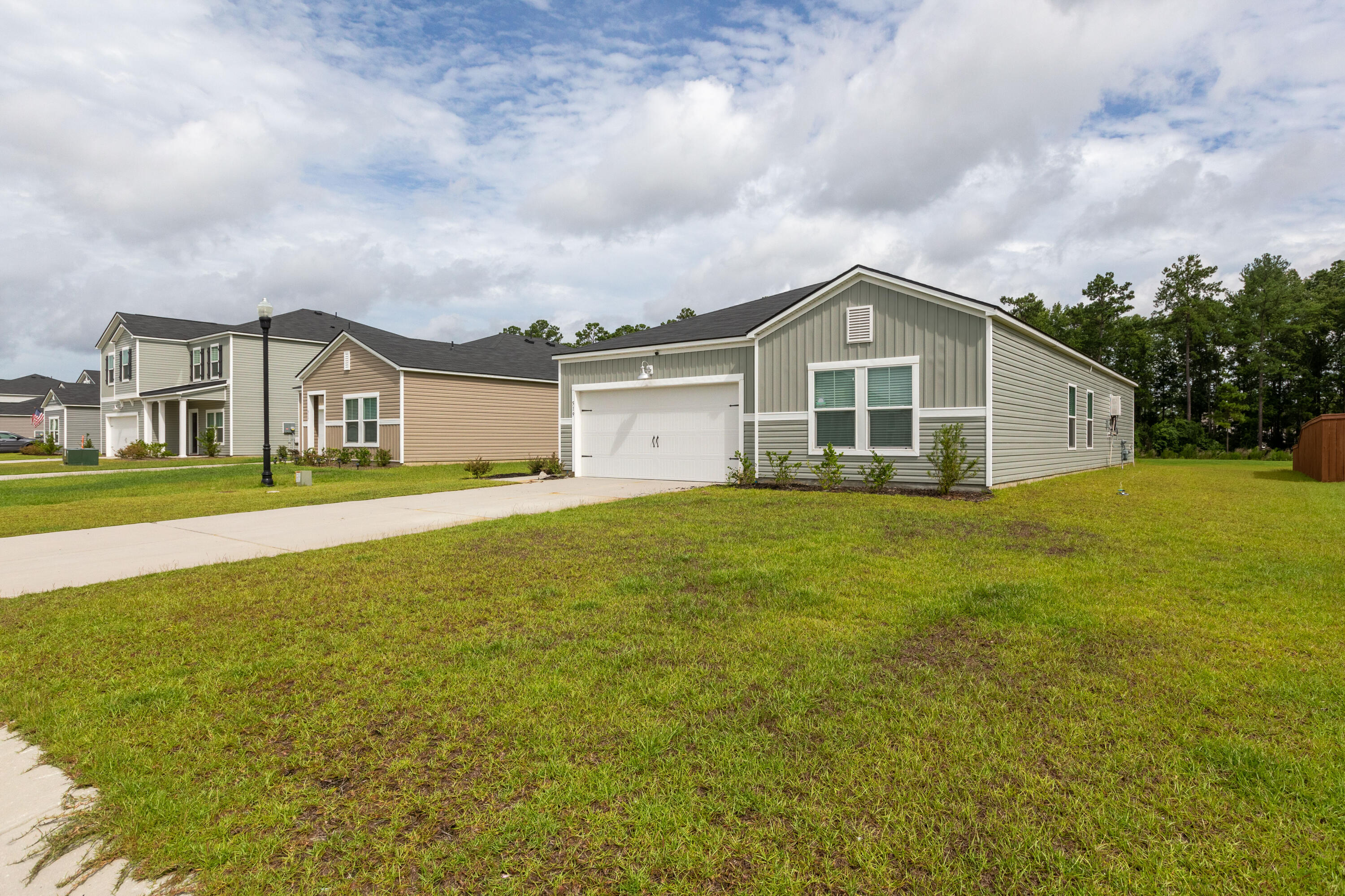 519 Spanish Wells Road Summerville, SC 29486 - Photo 2 of 33 519_Spanish_Wells_Rd_Brett_Martin_Photog