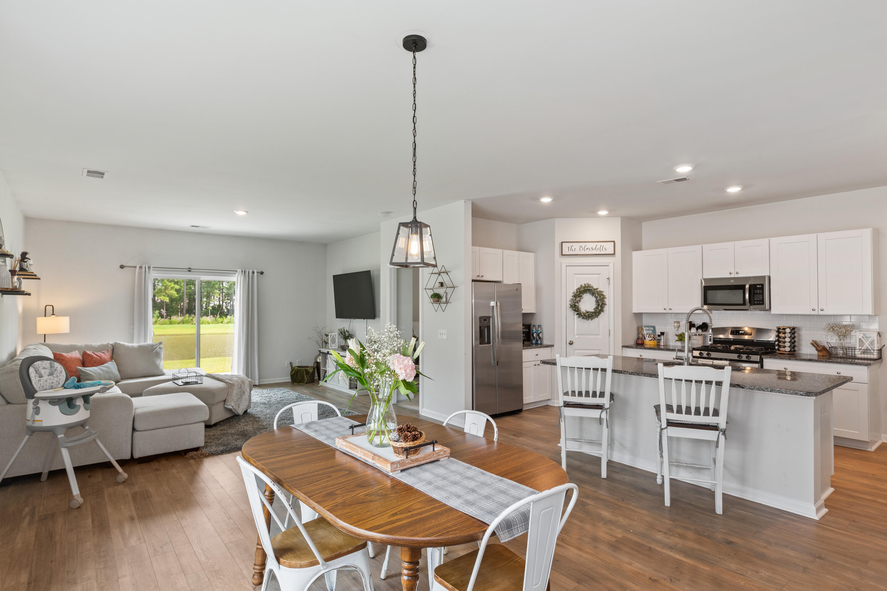 519 Spanish Wells Road Summerville, SC 29486 - Photo 5 of 33 519_Spanish_Wells_Rd_Brett_Martin_Photog