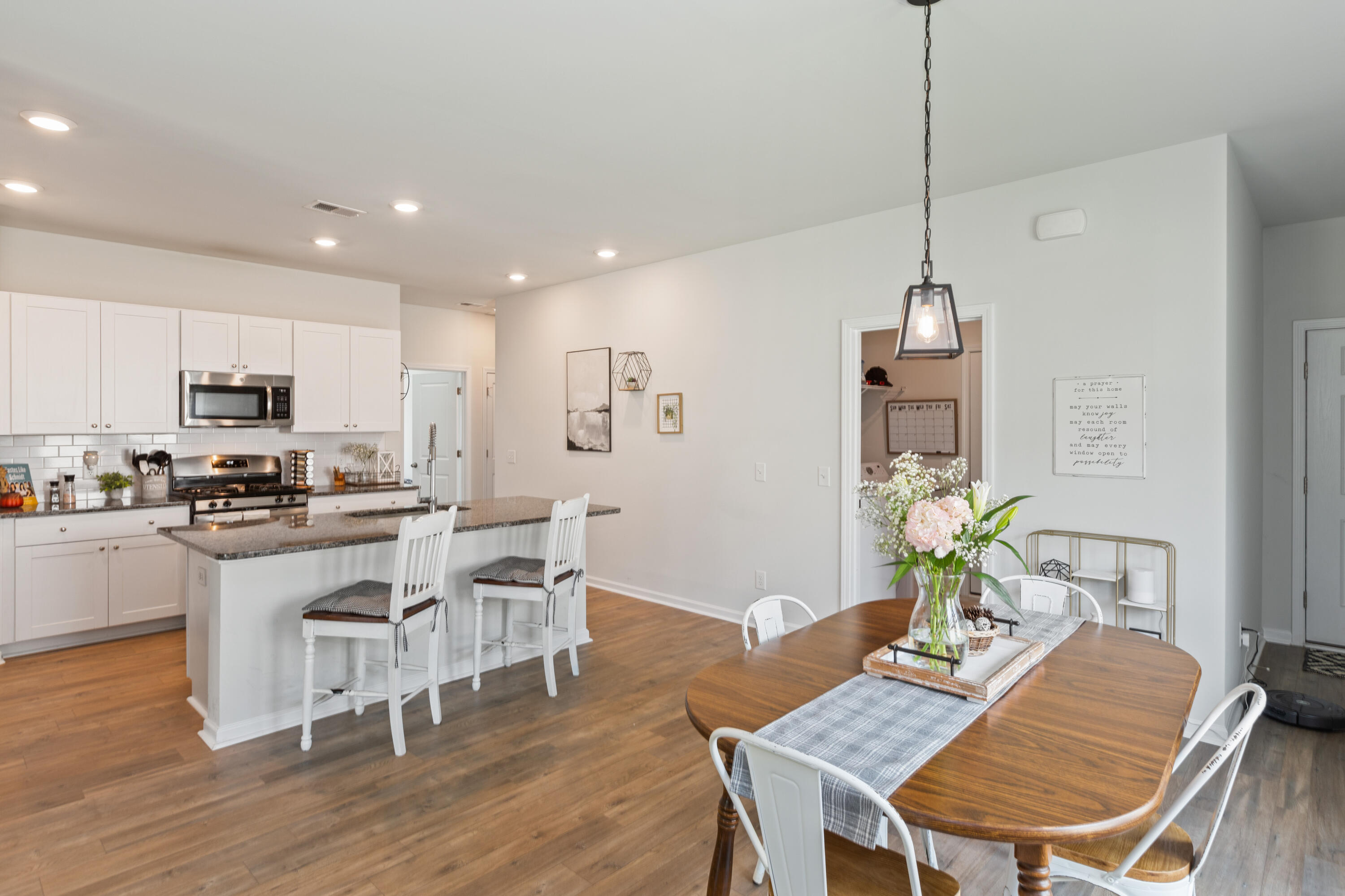 519 Spanish Wells Road Summerville, SC 29486 - Photo 6 of 33 519_Spanish_Wells_Rd_Brett_Martin_Photog