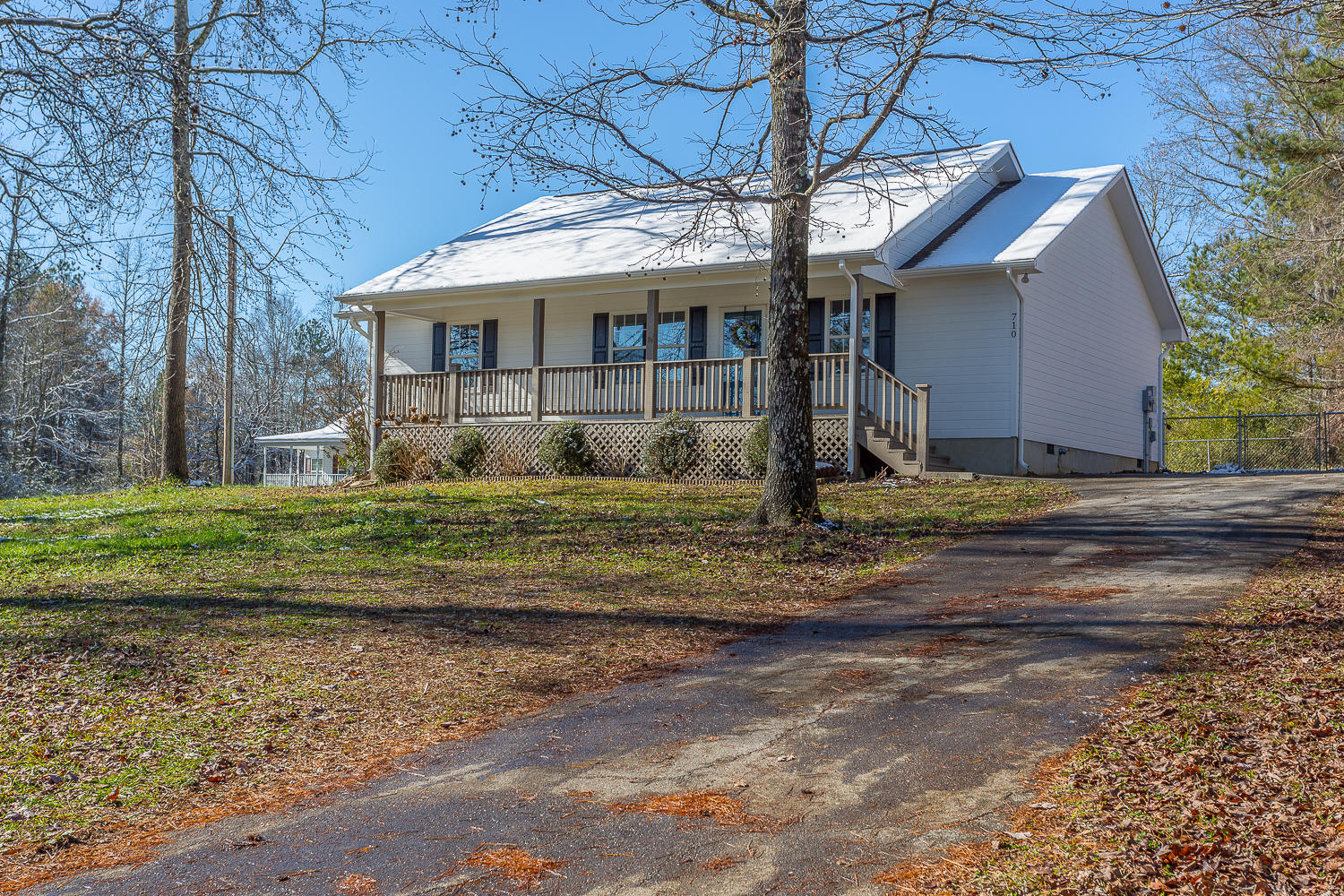 710 East Broomtown Road LaFayette, GA 30728 - Photo 1 of 34 710 E Broomtown-3