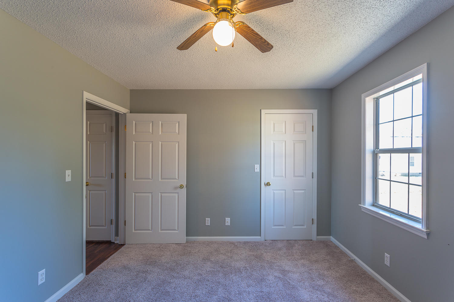 710 East Broomtown Road LaFayette, GA 30728 - Photo 16 of 34 710 E Broomtown-43