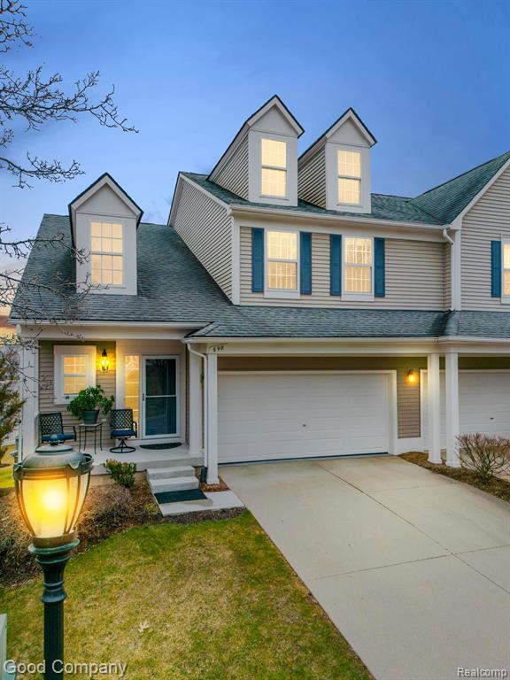 698 West Bluff Court Rochester Hills, MI 48307 - Photo 1 of 52