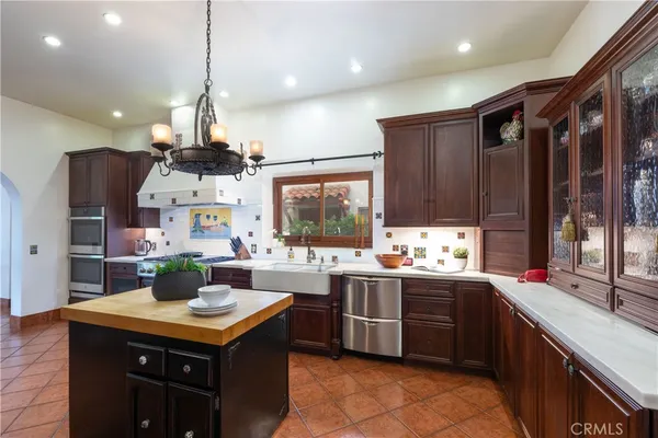 $1,599,000 | 3638 Lewis Avenue, Long Beach, CA 90807