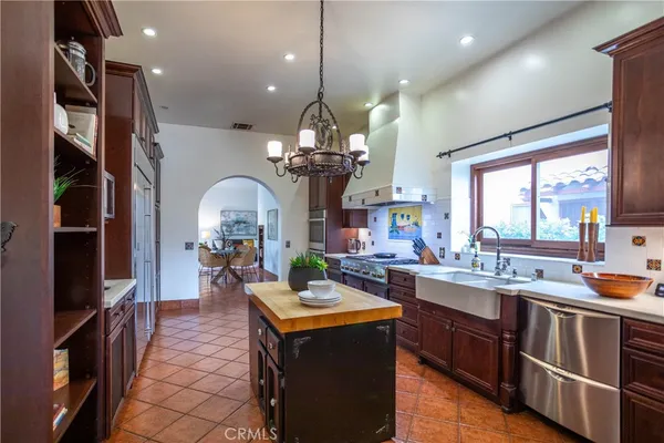 $1,599,000 | 3638 Lewis Avenue, Long Beach, CA 90807