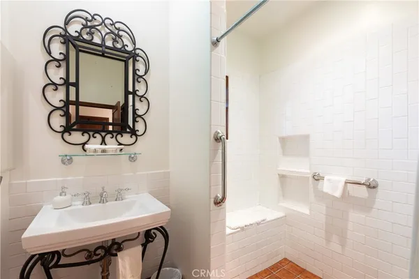 $1,599,000 | 3638 Lewis Avenue, Long Beach, CA 90807