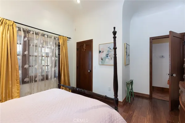 $1,599,000 | 3638 Lewis Avenue, Long Beach, CA 90807