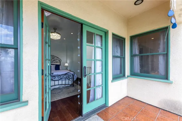 $1,599,000 | 3638 Lewis Avenue, Long Beach, CA 90807