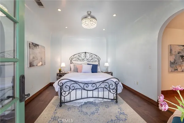 $1,599,000 | 3638 Lewis Avenue, Long Beach, CA 90807